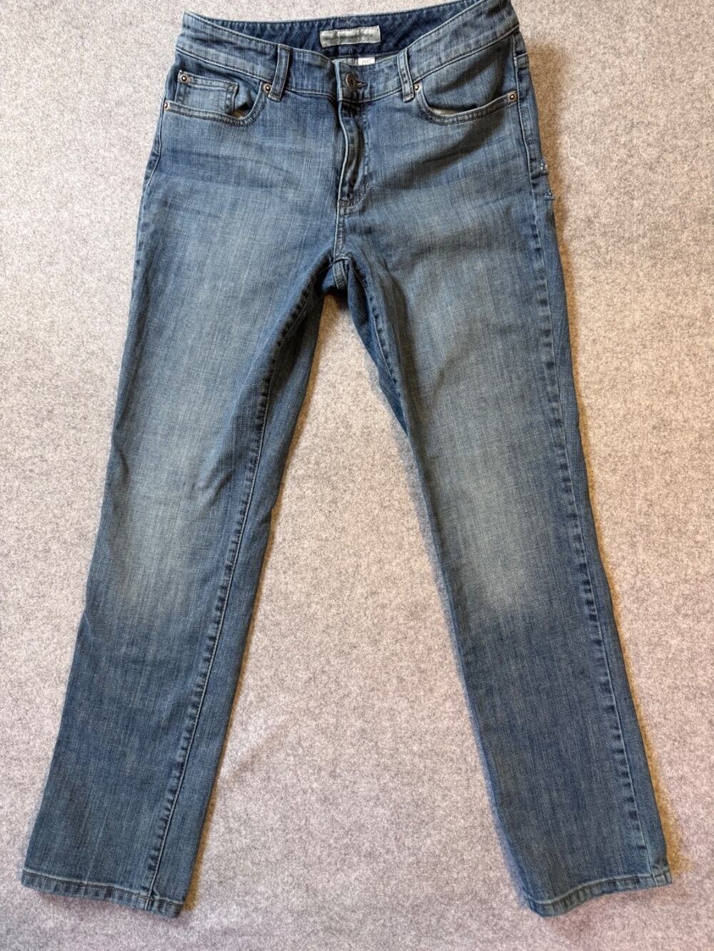 Chico's Platinum Denim Jeans Womens 0.5 Short Distressed Stretch Petite